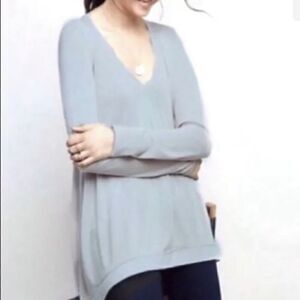 Anthropologie Deletta sky Blue swing tunic with deep v-neck & ribbed sleeves
